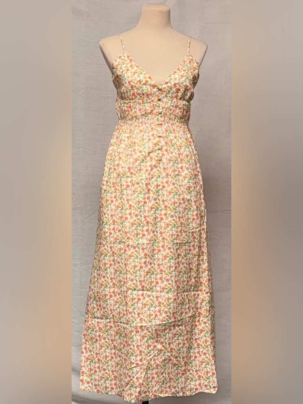 WAYF New With Tags Ditsy Floral Dress Size Small